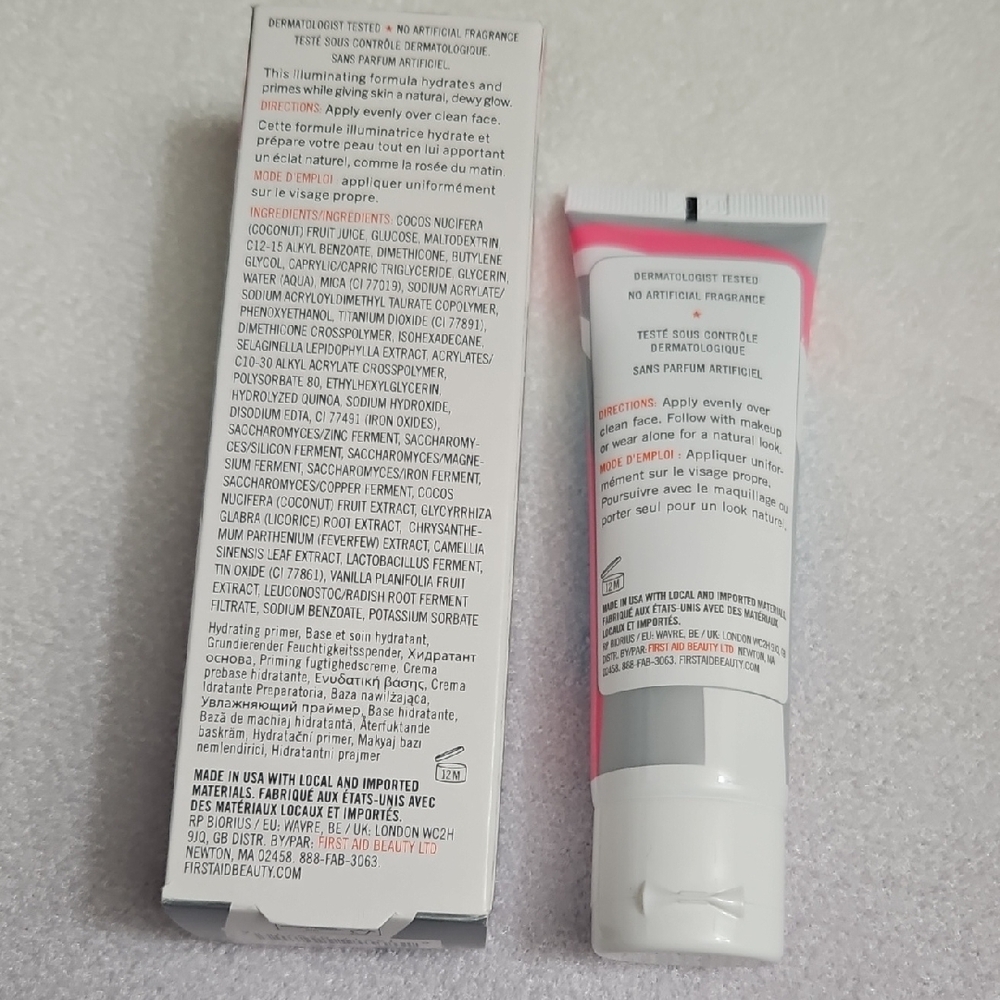 First Aid Beauty Coconut Skin Smoothie Priming Moisturizer - White and Blue - Picture 2 of 2